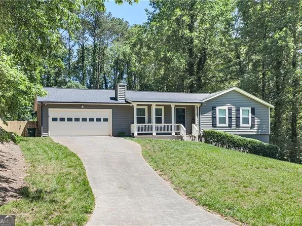 510 Whistle Stop Dr, Woodstock, GA 30189