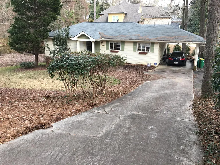 4975 Lake Forrest Dr — Photo 40