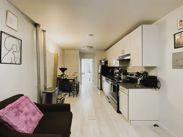 721 Henry Street image 1 of 5