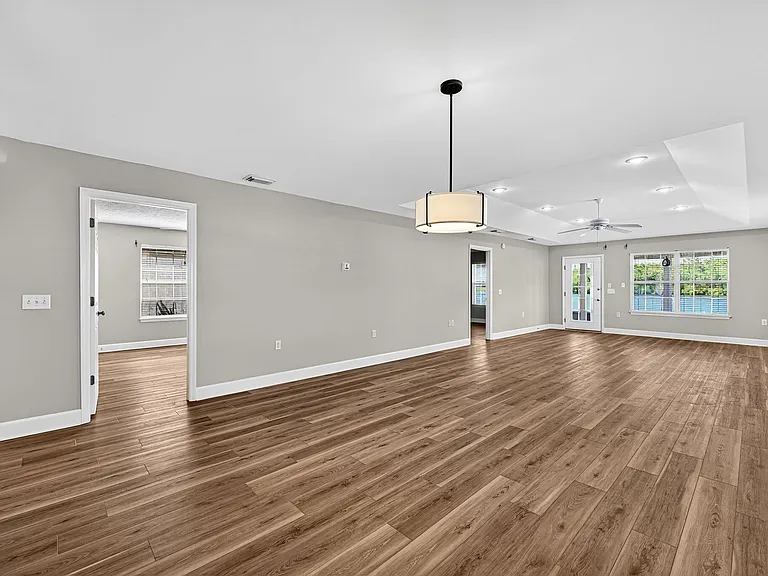 114 Lakeridge Dr — Photo 24