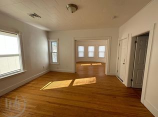 83 Canterbury St #3, Worcester, MA 01603