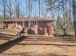 6048 Garner Rd SW, Mableton, GA 30126