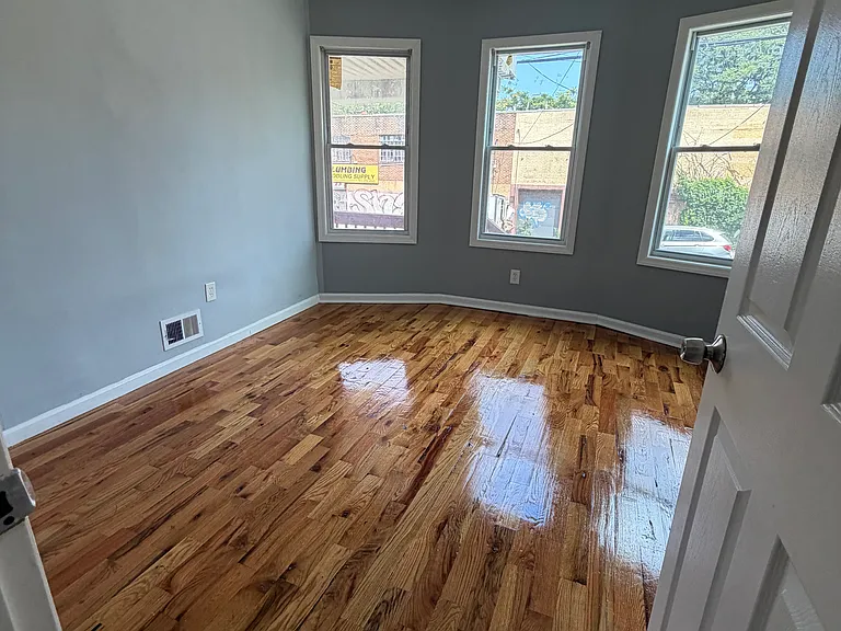 91 Stuyvesant Ave #1 — Photo 5