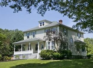19 Floral St, Shrewsbury, MA 01545