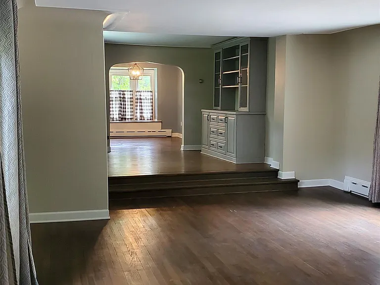 249 W Buell Rd E — Photo 27