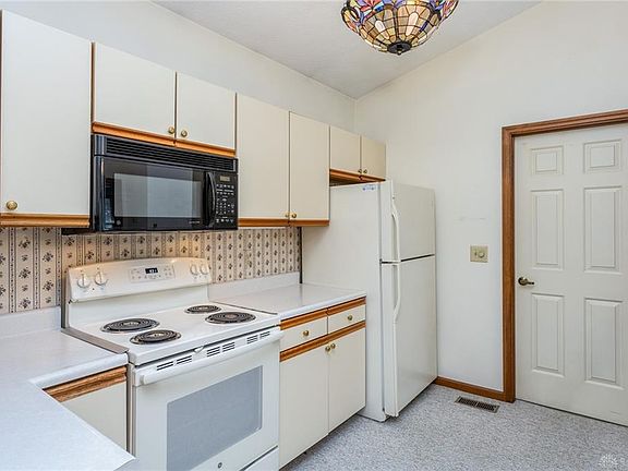 5th image of 308 Windhaven Ct