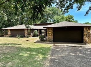 3205 S 51st St, Fort Smith, AR 72903