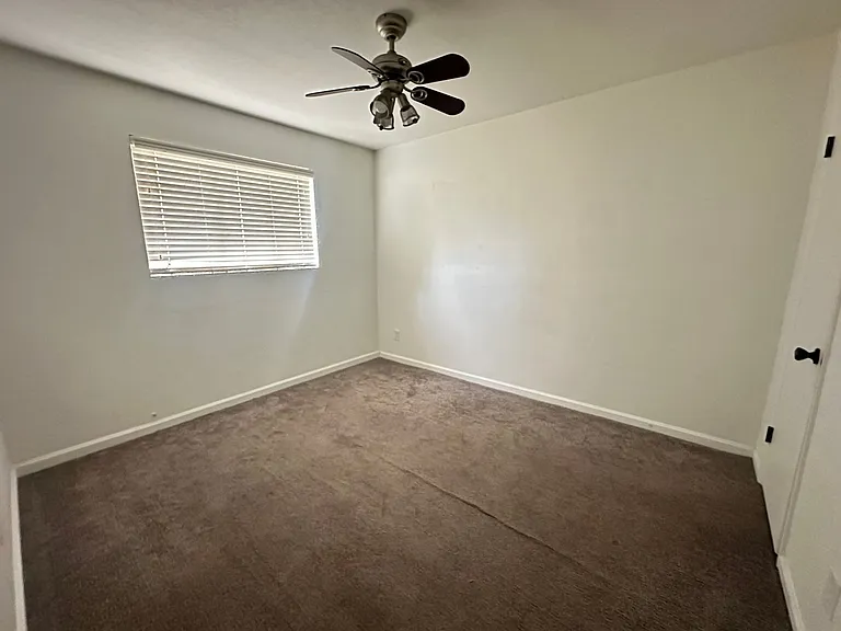 6725 E Sheridan St — Photo 15