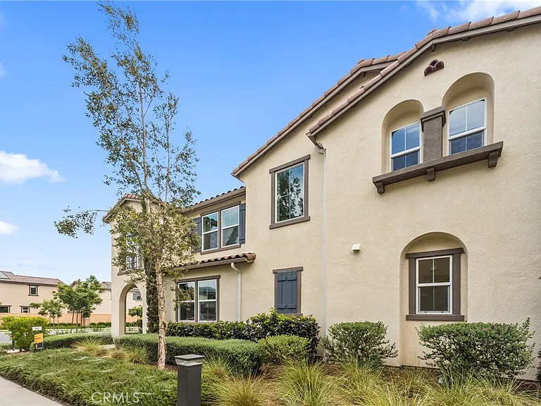 4281 S Hermosa Paseo — Photo 3