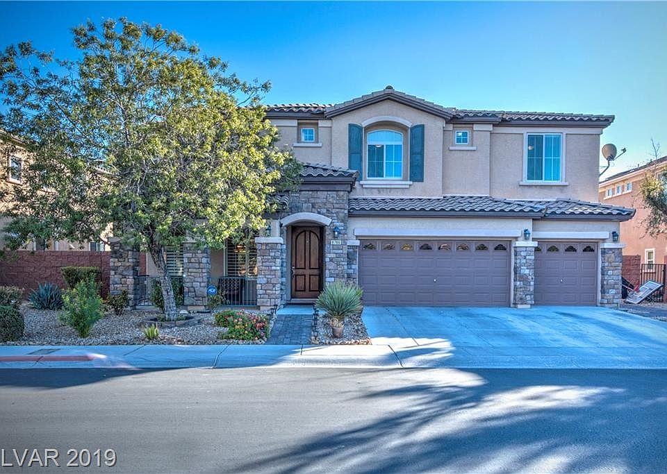 1st image of 9786 Almenia St