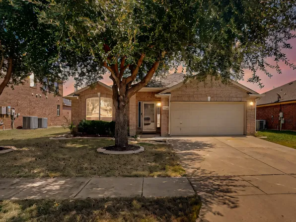 7705 Labrador Dr, Arlington, TX 76002