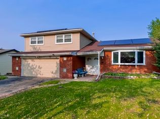 8817 S 83rd Ave, Hickory Hills, IL