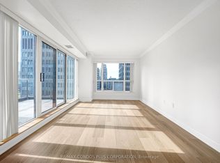 909 Bay St #903, Toronto, ON M5S 3G2
