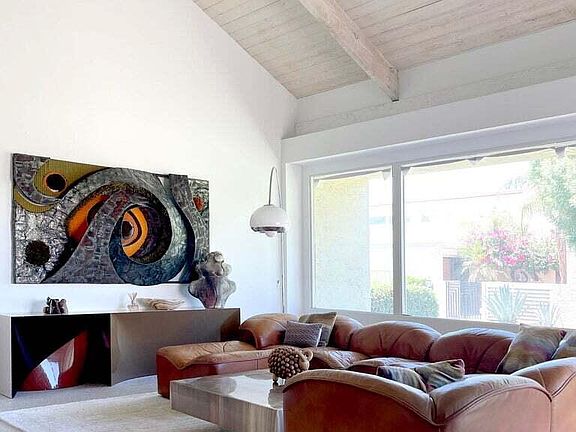 3rd image of 104 Mission Hills Dr