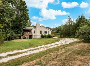 4043 E Shore Dr, Hillsboro, MO 63050