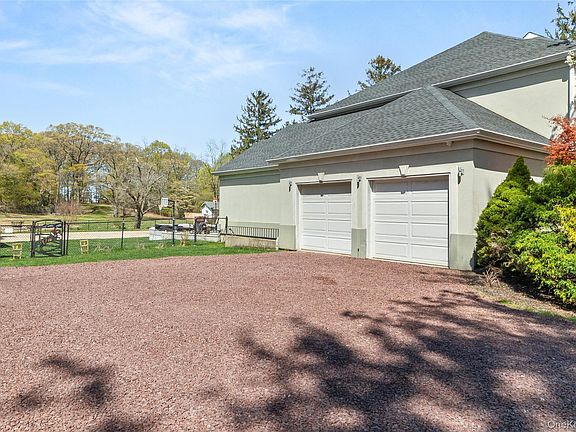 4th image of 379 Smith Road