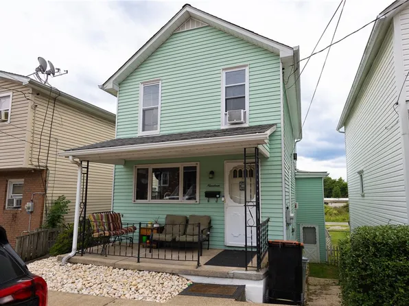 19 E 1st Ave, Latrobe, PA 15650