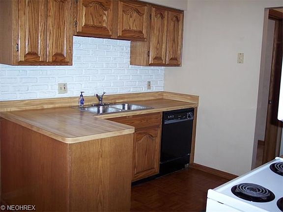 4th image of 1229 Roundtable Ct