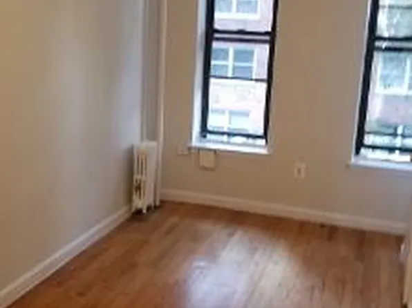 528 East 83rd Street image 7 of 17