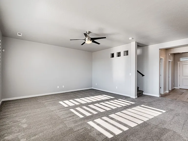 4346 N Nemea Ave — Photo 17