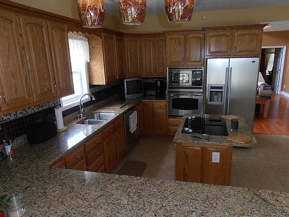 3rd image of 2603 W Moline Dr