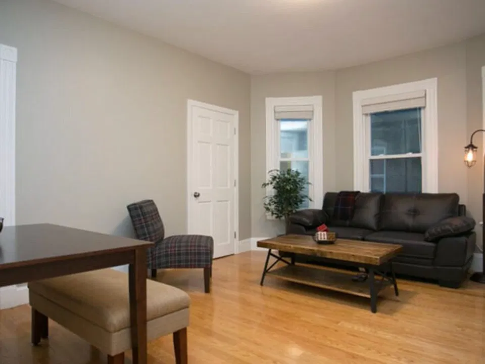 9 Story St #2