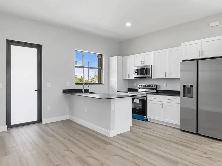 8014 Mangrove Cir — Photo 19
