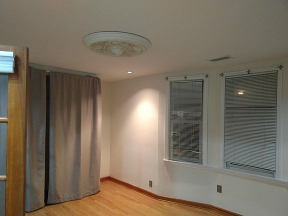 4th image of 54 Condict St