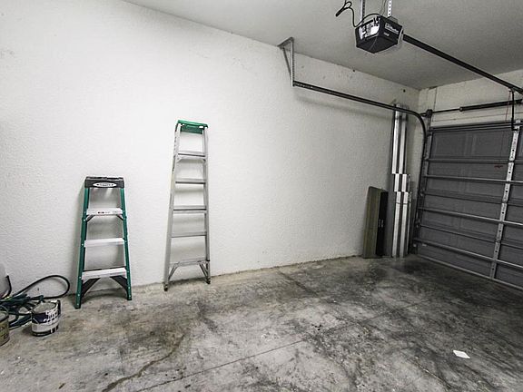 3rd image of 10210 Tin Maple Dr Unit 135