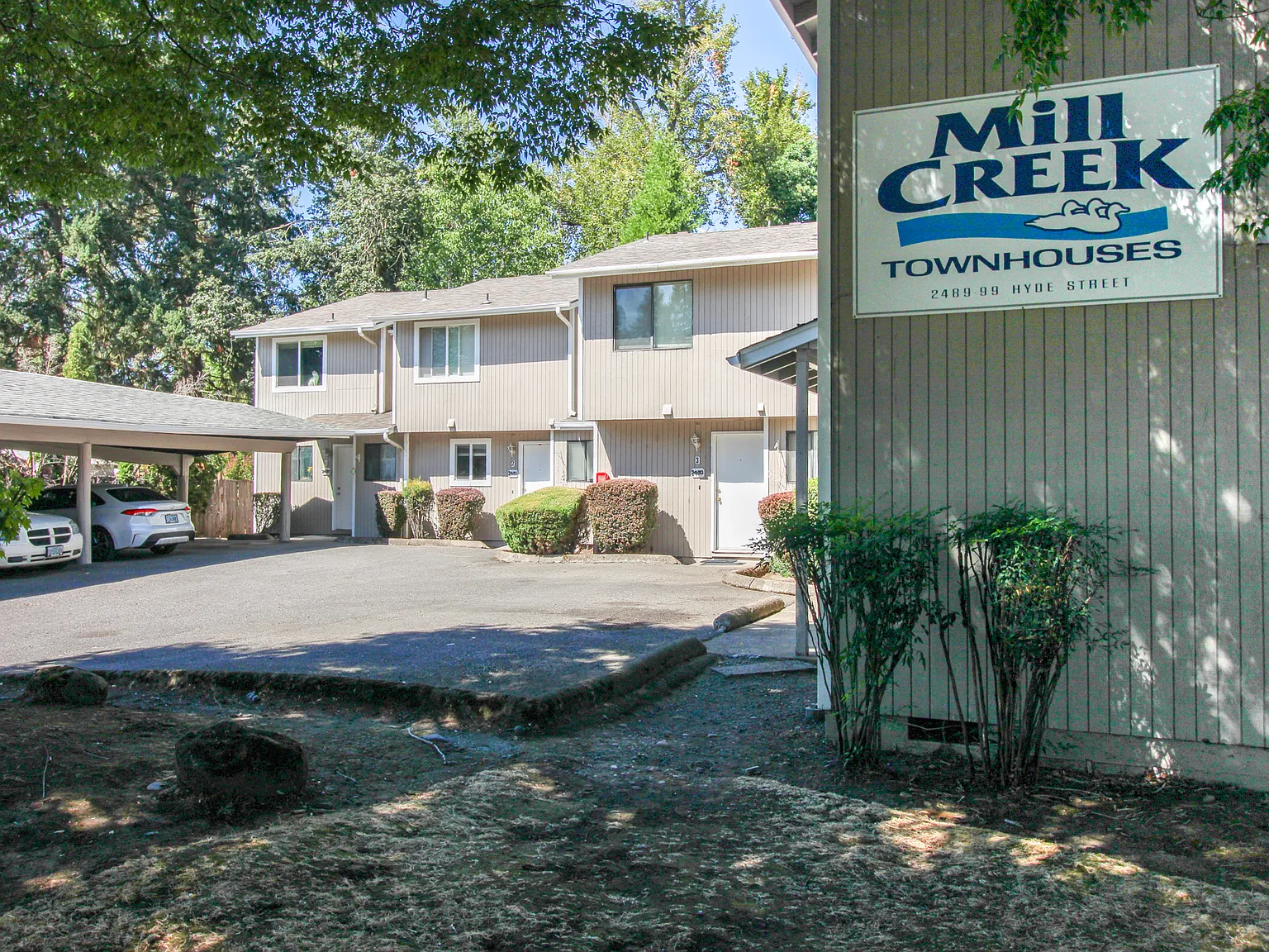 2 bed, 1.5 bath, 1040 sqft, $1,450 — Photo 1