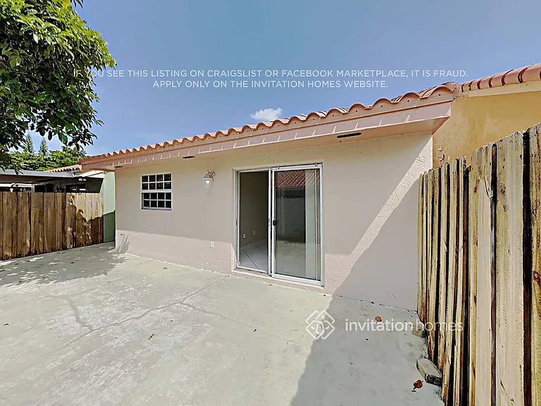 2124 W 54th St — Photo 20
