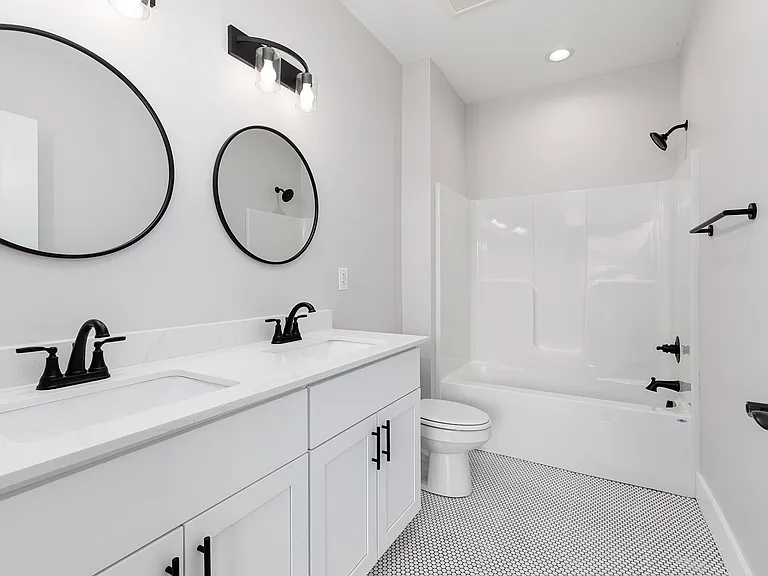 115 Center St #1410 — Photo 11