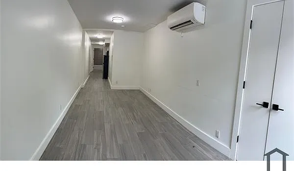 1215 Brook Ave #1 — Photo 5