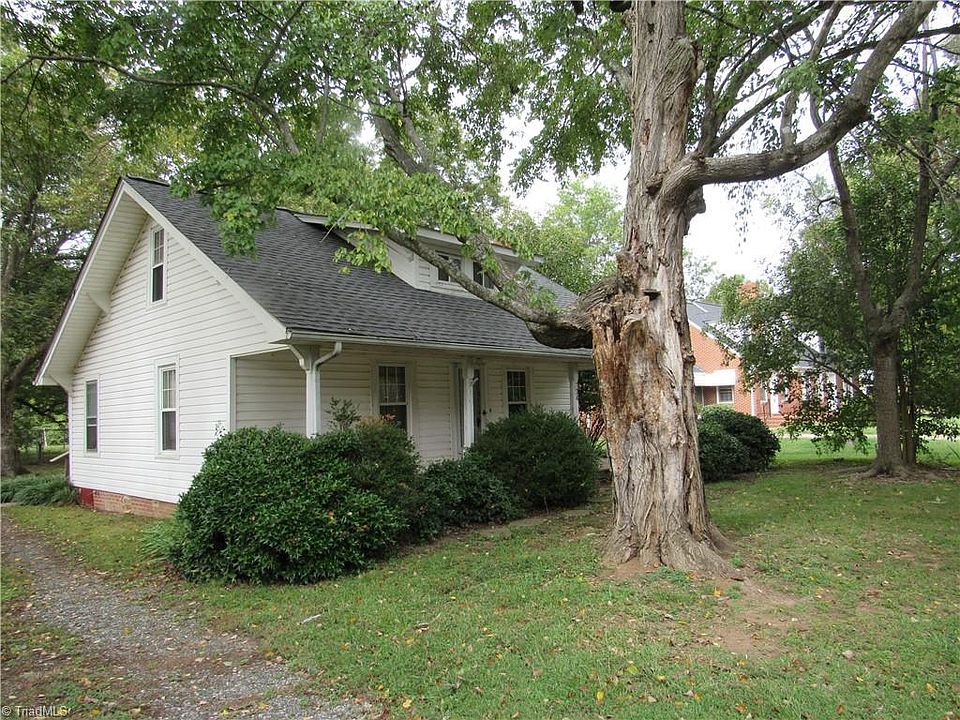 2nd image of 734 S Fayetteville St