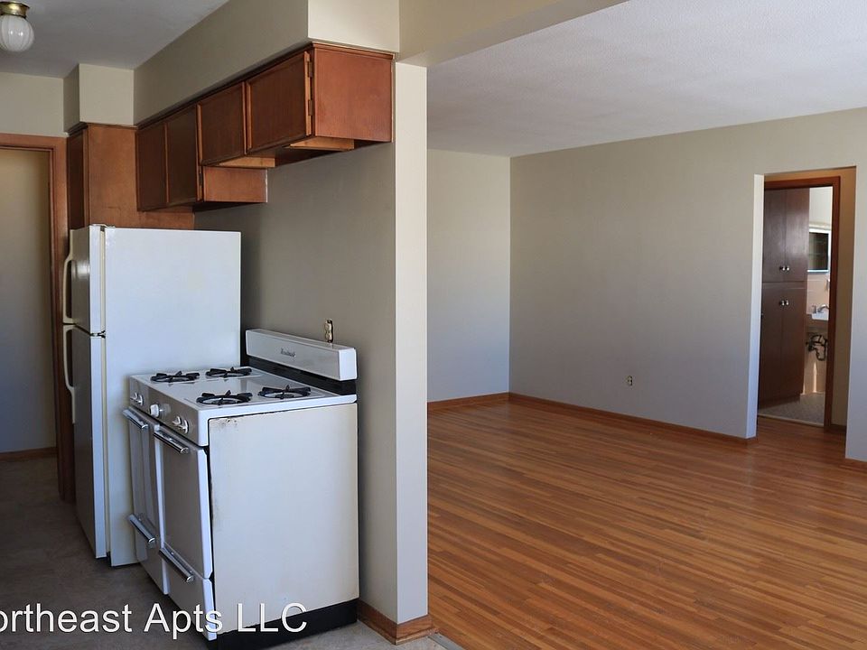 1st image of 317 15th Ave NE APT 11
