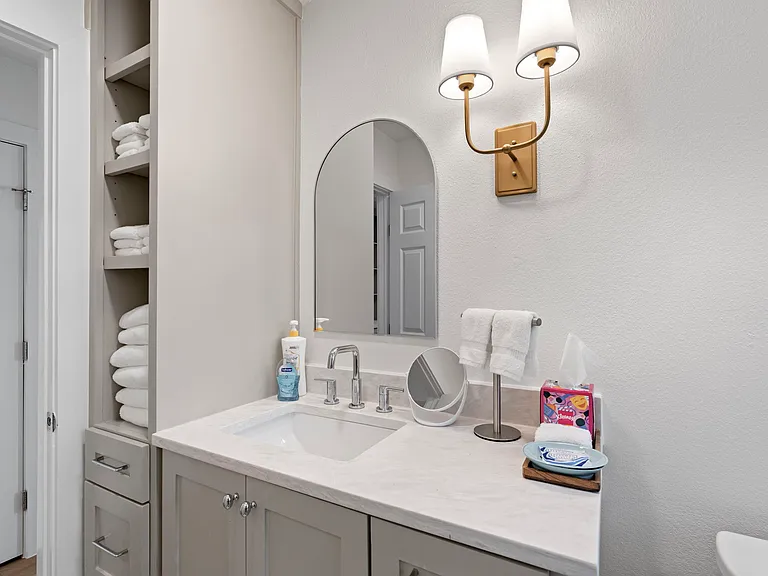 6501 Ravendale Ln — Photo 24