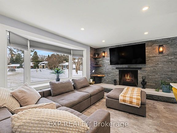 5th image of 1143 Jean Park Rd