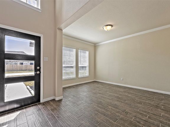2nd image of 14211 Blanco Dr
