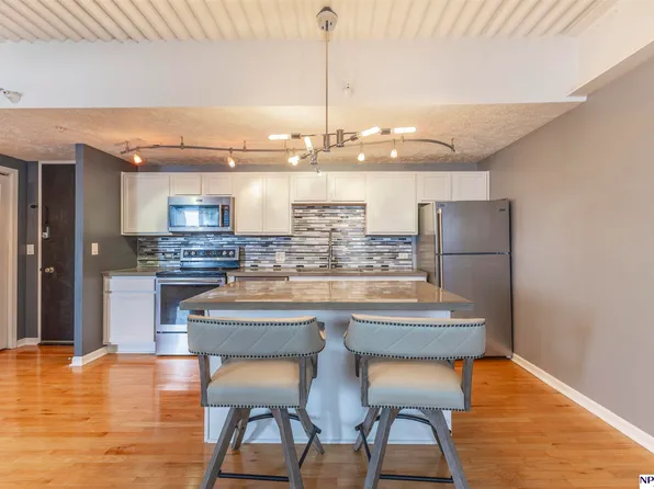 105 N 31st Ave APT 701, Omaha, NE 68131