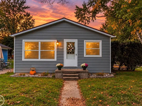 549 Edward St, Algonac, MI 48001