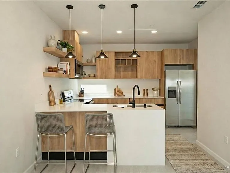 8101 N 23rd St #29 — Photo 3