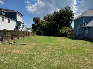 6423 Arts St, New Orleans, LA 70122