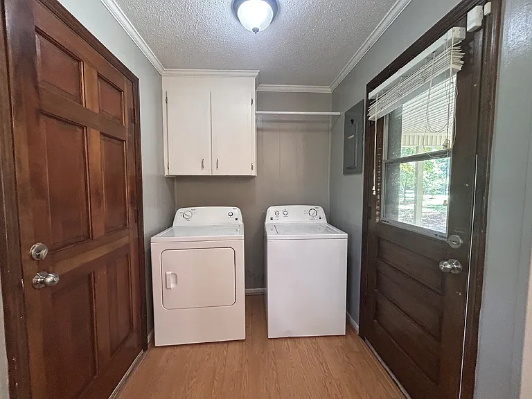 301 La Grange Rd — Photo 4