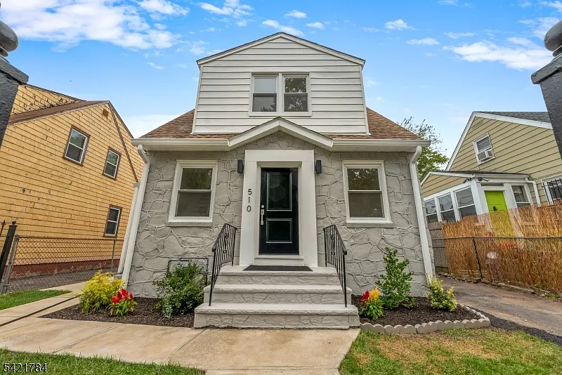 510 Halsted St photo 1