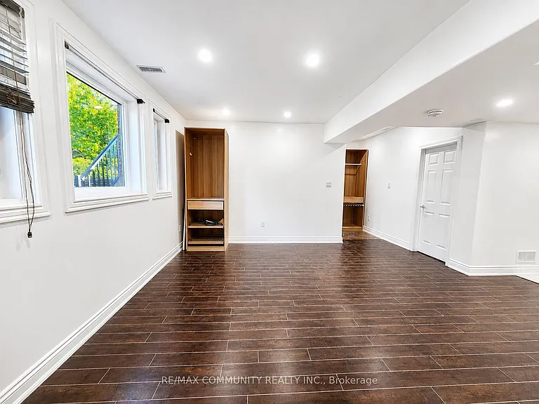 19 Lacroix Ct #BASEMENT — Photo 7