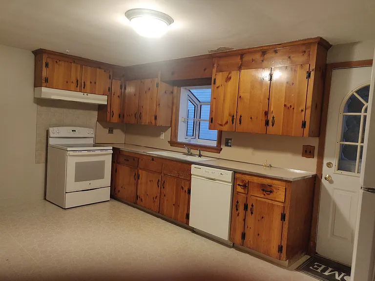4 Carlson Ct #2 — Photo 7