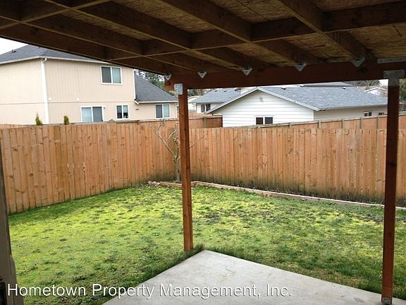 2nd image of 807 Nicholas Dr SE