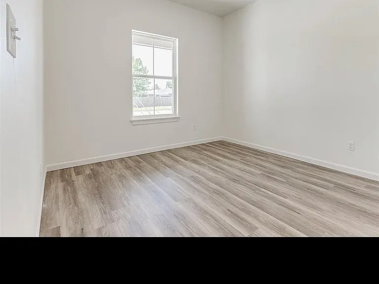 1109 N Silver Leaf Dr — Photo 5