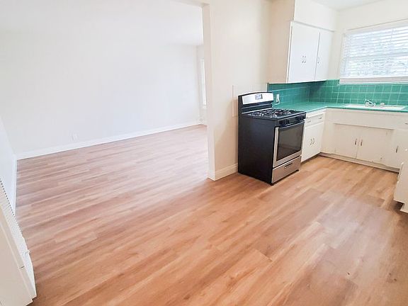 4th image of 810 Buena Vis APT B