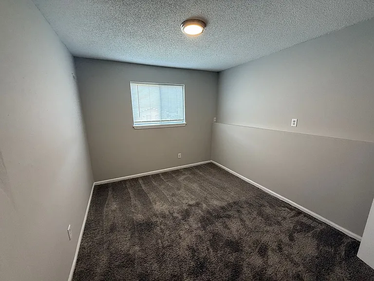 7221 N Moberly Dr #D — Photo 6